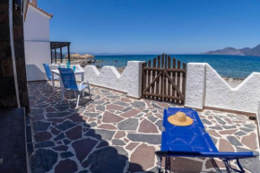 Cottage On The Wave With Amazing View